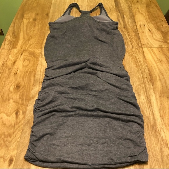 ATHLETA Womens Medium Heathered Grey Sleeveless Ruched Side Dress Built-in Bra - Picture 10 of 10